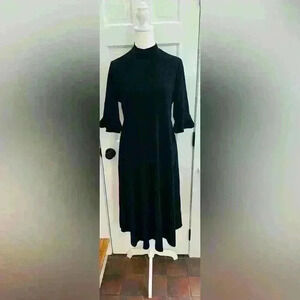 Verdusa black dress size XL, 1/2 sleeves, Aline shape, NWT.